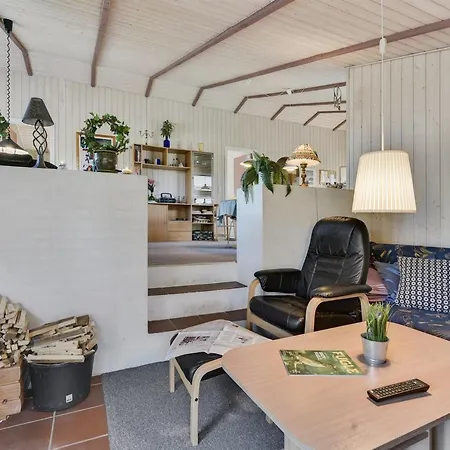 Roel - 500m From The Sea By Interhome *