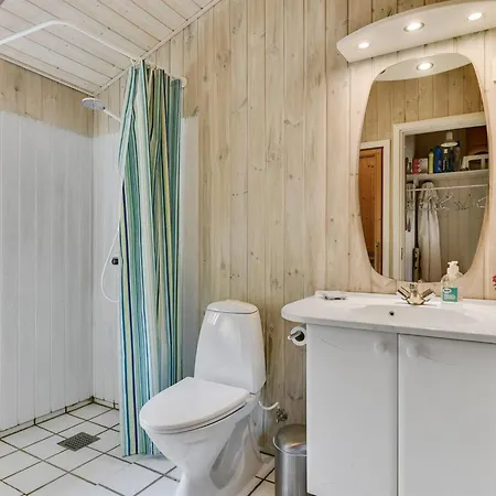 Roel - 500m From The Sea By Interhome