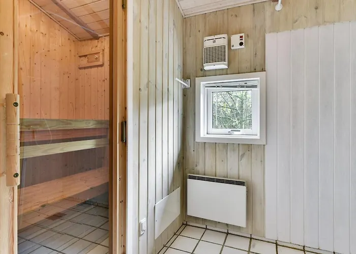 Prázdninový dům Roel - 500m From The Sea By Interhome *